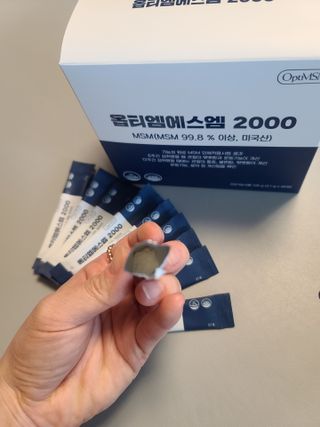 바른비타민 옵티엠에스엠2000 1박스 60포 관절 연골 복합건강기능식품 — 5점을 준 리뷰어가 2021년 6월 올린 사용 사진