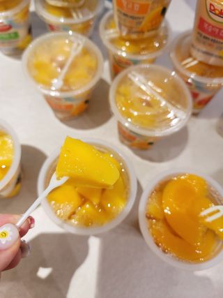 돌 MF[Dole] 파인애플컵/망고컵/복숭아컵 198g 6입X1박스 (맛 1가지 랜덤 발송) — 5점을 준 리뷰어가 2023년 6월 올린 사용 사진