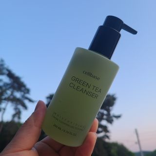 프리마인 메이크업과 들뜨는 각질까지 한방에 깐달걀로! 순하기까지한 셀베이스 그린티클렌저(200ml) — 5점을 준 리뷰어가 2023년 5월 올린 사용 사진