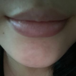 [후르디아] 올리브영 착한보습 비건 립버터 2종 — 5점을 준 리뷰어가 2023년 1월 올린 사용 사진