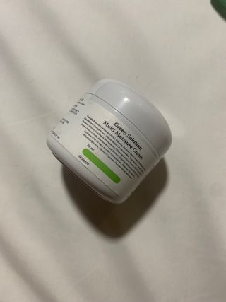 [녹산] 그린 솔루션 멀티 수분 앰플 + 그린 솔루션 멀티 수분크림 — 5점을 준 리뷰어가 2022년 10월 올린 사용 사진
