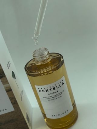 [스킨1004] 마다가스카르 센텔라 앰플 100ml — 5점을 준 리뷰어가 2024년 5월 올린 사용 사진