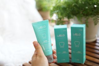 치과에서 쓰는 치약 _ 라벨제로 저불소 꼬마, 키즈, 유아, 베이비, 주니어 안전한 어린이치약 — 5점을 준 리뷰어가 2022년 11월 올린 사용 사진