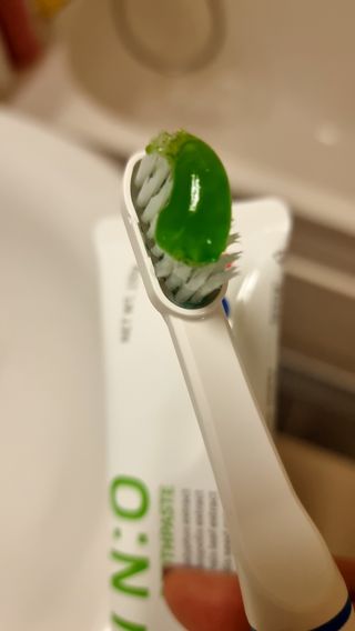 프리마인 유해균 뿐만 아니라 유익균까지 씻어내는 치약은 그만, 건강한 구강환경을 만드는 덴탈엔오 — 5점을 준 리뷰어가 2022년 10월 올린 사용 사진