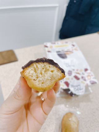 [메종콜리브리] 프랑스 마들렌 메종콜리브리 초콜릿 마들렌 2팩 — 5점을 준 리뷰어가 2022년 2월 올린 사용 사진