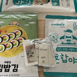해풀잎 누구나 김밥*1ea [(혼합야채 35g *1ea,  김밥김 (5g, 5ea),  양념간장 (6g, 5ea), 참기름(5g, 2ea)] — 5점을 준 리뷰어가 2022년 7월 올린 사용 사진