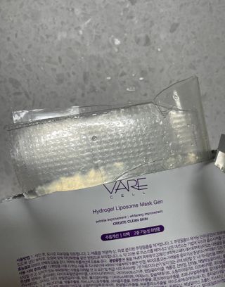 바르셀 저분자피쉬콜라겐 콜라겐마스크팩 안면마스크 수분팩  리포좀 하이드로겔 마스크젠 [5매] — 4.5점을 준 리뷰어가 2021년 11월 올린 사용 사진