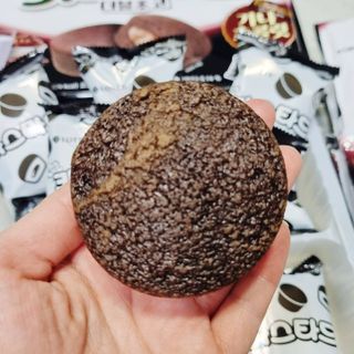 롯데제과 까망카스타드 더블초코 — 5점을 준 리뷰어가 2021년 5월 올린 사용 사진