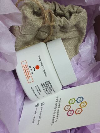 AYU25[아유트웬티파이브]다마스크로즈워터 베이스 천연 수분 촉촉 크림 — 5점을 준 리뷰어가 2021년 3월 올린 사용 사진