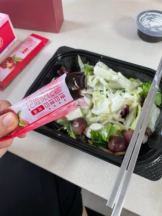 헬스업_쁘띠쁘띠석류콜라겐젤리_20g x 14포 — 5점을 준 리뷰어가 2021년 3월 올린 사용 사진
