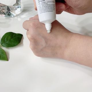 랑벨 랑바이오 블랙 시카 크림 50ml(블랙비 프로폴리스, 시카 4종, 판테놀 10 함유) — 5점을 준 리뷰어가 2022년 4월 올린 사용 사진