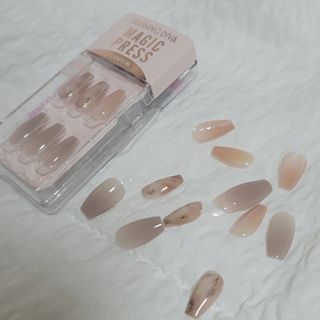 데싱디바 매직프레스 가을매니 코핀 5종 중 택1 — 5점을 준 리뷰어가 2021년 10월 올린 사용 사진
