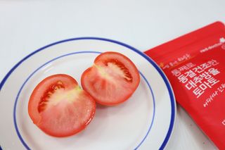 레드닥터 완숙토마토 + 통째로 동결건조한 대추방울토마토 — 5점을 준 리뷰어가 2022년 11월 올린 사용 사진
