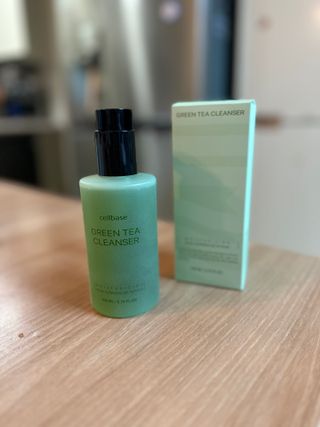 프리마인 메이크업과 들뜨는 각질까지 한방에 깐달걀로! 순하기까지한 셀베이스 그린티클렌저(200ml) — 4점을 준 리뷰어가 2023년 4월 올린 사용 사진