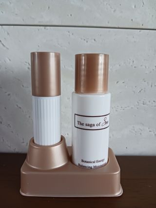 더사가오브수 [사가수] 효혜윤 보태니컬 에너지 에센스인로션 20ml /아이포올 스틱 3g — 4.5점을 준 리뷰어가 2023년 2월 올린 사용 사진