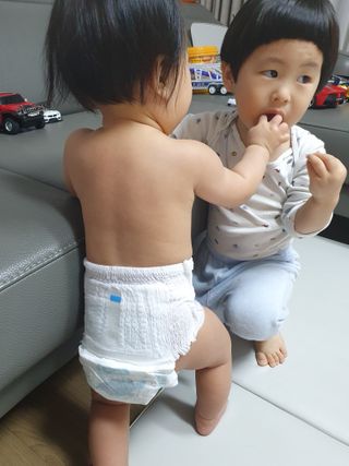 오브맘 밤 프리미엄 아기 기저귀 팬티형 밴드형 — 5점을 준 리뷰어가 2020년 12월 올린 사용 사진