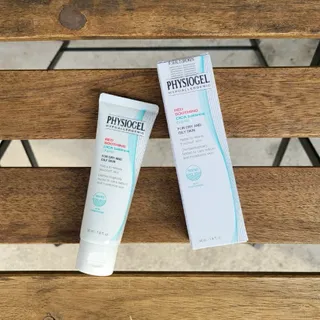 피지오겔 레드수딩 시카밸런스 크림 50ml — 4.5점을 준 리뷰어가 2022년 4월 올린 사용 사진