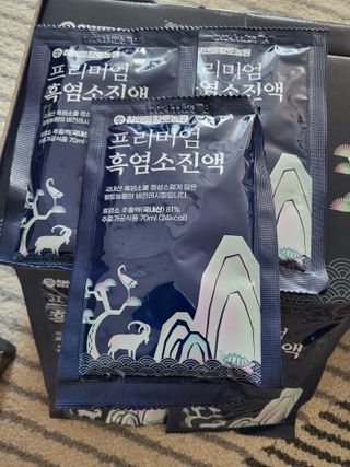 참앤들황토농원 국내산 흑염소를 정성스럽게 담은, 프리미엄 흑염소 진액 70ml x 30포 1박스 — 5점을 준 리뷰어가 2023년 1월 올린 사용 사진