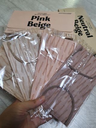 [애니가드] 센스 메베 베이지 컬러 사각 마스크 5P — 5점을 준 리뷰어가 2022년 8월 올린 사용 사진