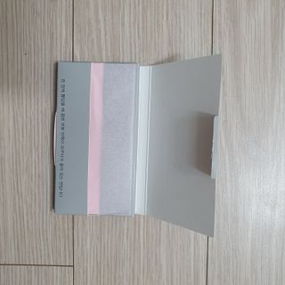[갸스비] 메이크업은 그대로, 피지만 쏙 - BB킵 오일컨트롤 파우더 페이퍼 — 5점을 준 리뷰어가 2021년 8월 올린 사용 사진