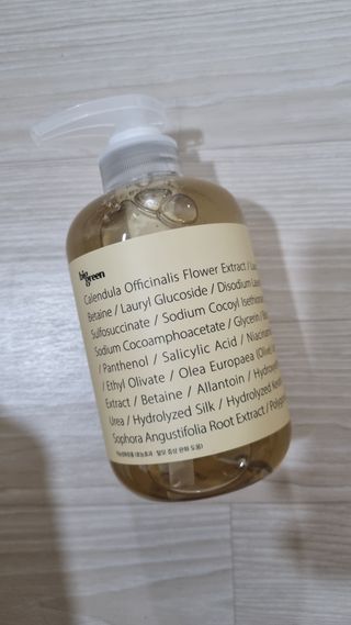 빅그린 안티 헤어로스 탈모 카렌듈라 바이옴 샴푸 500ml (지성두피용) — 5점을 준 리뷰어가 2022년 8월 올린 사용 사진
