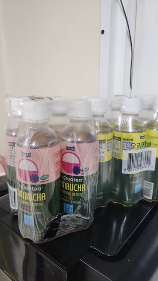 더그레잇티 콤부차 [매일유업] 더그레잇티 44kcal 콤부차 300ml *12개입 (오리지널 6개+베리리치 6개) — 3점을 준 리뷰어가 2023년 8월 올린 사용 사진
