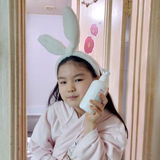 mom e 맘이 내추럴 베이비 케어 샴푸앤바스+로션 — 5점을 준 리뷰어가 2021년 1월 올린 사용 사진