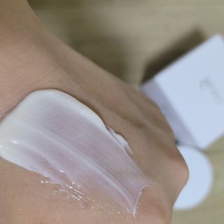 렉스리 크리에이티브 크림  Rexri Creative Cream — 5점을 준 리뷰어가 2022년 7월 올린 사용 사진