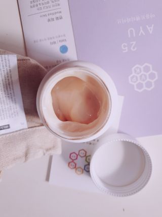 AYU25[아유트웬티파이브]다마스크로즈워터 베이스 천연 수분 촉촉 크림 — 5점을 준 리뷰어가 2021년 4월 올린 사용 사진