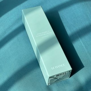 르핸스 퍼포밍 2 핸드&네일 비반트포렛/베티버포그 — 5점을 준 리뷰어가 2023년 1월 올린 사용 사진