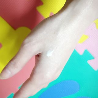 바르셀 톤업 무기자차 자외선차단제 순한 선크림 인텐시브 선 젠 50ml — 5점을 준 리뷰어가 2021년 11월 올린 사용 사진