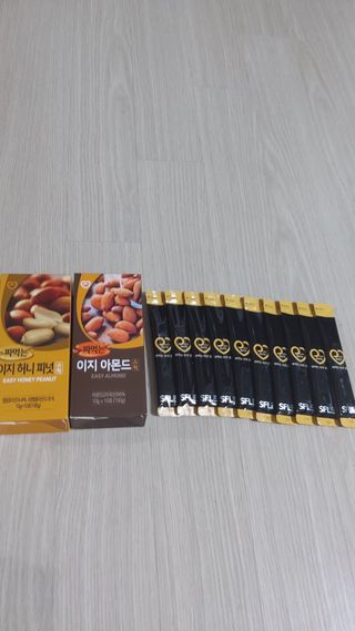 짜먹는 이지견과 짜먹는 이지아몬드, 짜먹는 이지허니피넛, 짜먹는 이지캐슈넛 각 10g X  10포 — 5점을 준 리뷰어가 2021년 1월 올린 사용 사진