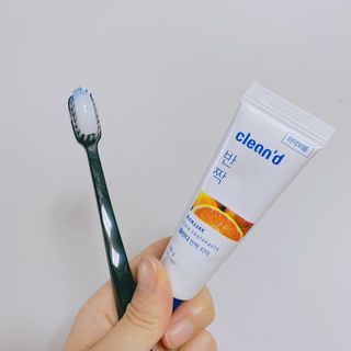 주식회사 클린디 [클린디] 파우치에 쏙 넣어 밖에서도 치아건강🦷 챙기기 [맞춤 칫솔 + 치약  + 파우치 구성] — 5점을 준 리뷰어가 2022년 1월 올린 사용 사진