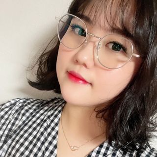 뷰맵  풀티타늄 초경량 9g 모던 판토 YOURS VM1024 SLV — 5점을 준 리뷰어가 2021년 9월 올린 사용 사진