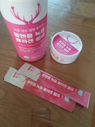 [몸엔용] 녹용 담은 탱탱 콜라겐 녹용 콜라겐 젤리 15g x 20포 — 5점을 준 리뷰어가 2022년 4월 올린 사용 사진