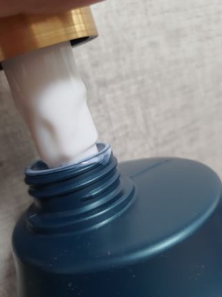 [포레스트스토리] 탈모증상완화 샴푸 1,000ml — 5점을 준 리뷰어가 2022년 3월 올린 사용 사진