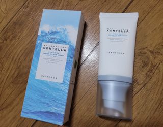 [스킨1004] 마다가스카르 센텔라 히알루-시카 워터핏 선세럼 50ml — 5점을 준 리뷰어가 2024년 5월 올린 사용 사진