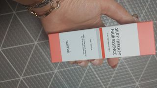 썸헤어 / SUMHAIR 썸헤어 실키 테라피 헤어 에센스 — 5점을 준 리뷰어가 2021년 4월 올린 사용 사진