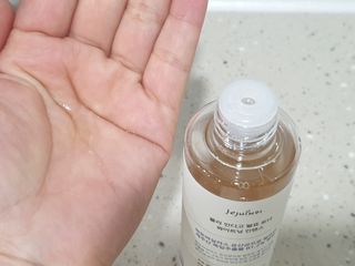 제주인디 폴리 인디고 발효 토너 (화이트닝 인텐스) — 5점을 준 리뷰어가 2023년 3월 올린 사용 사진