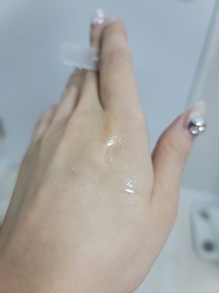 유니베르소 산소앰플 7일 집중케어 앰플 — 4점을 준 리뷰어가 2021년 6월 올린 사용 사진