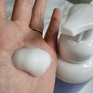 약손명가코스메틱 에오스보떼 브라이트닝 버블 폼 클렌징 300ml — 5점을 준 리뷰어가 2021년 12월 올린 사용 사진