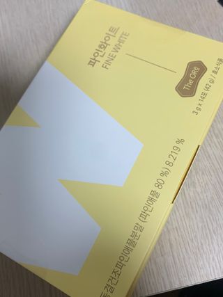 디오르 파인화이트 — 5점을 준 리뷰어가 2022년 3월 올린 사용 사진