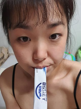 자연에온 아르긴포스 L-아르기닌 5555mg 스틱 15개입 1박스 — 5점을 준 리뷰어가 2021년 4월 올린 사용 사진