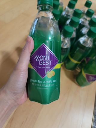 몽베스트 Montbest with Sparkling water Lemon OR Lime 20병(랜덤) — 4점을 준 리뷰어가 2021년 10월 올린 사용 사진