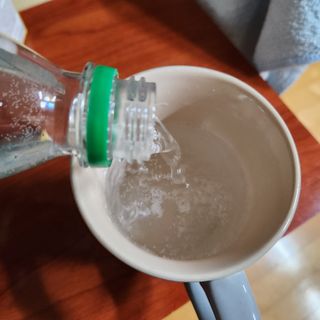 몽베스트 Montbest with Sparkling water Plain 20병 — 5점을 준 리뷰어가 2022년 12월 올린 사용 사진