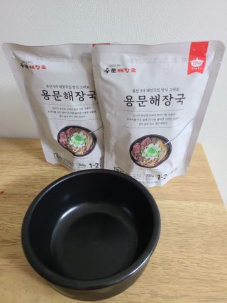 요리반상회 용문해장국 2팩 + 뚝배기 1개 — 5점을 준 리뷰어가 2021년 3월 올린 사용 사진