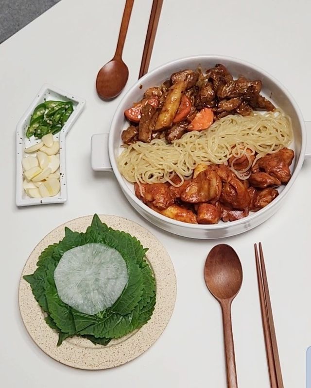 릴스[반식엔] 숯불 닭다리살 양념닭갈비 간장닭갈비 300g 리뷰 사진