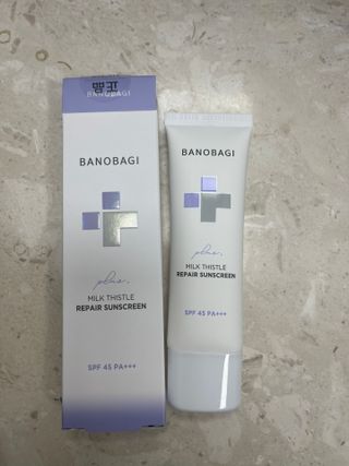 바노바기 코스메틱 바노바기 밀크씨슬 리페어 시카 선스크린 플러스 50ml — 5점을 준 리뷰어가 2023년 3월 올린 사용 사진