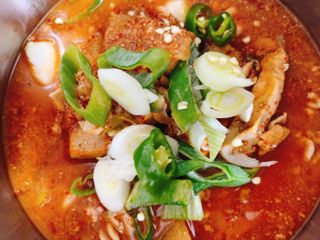 소담스퀘어 상암 궁중해물탕조씨집 백년가게 조씨집 팔뚝탕1인분550g — 3.5점을 준 리뷰어가 2022년 12월 올린 사용 사진