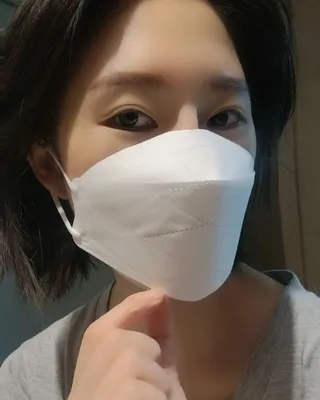 케이파이 나날마스크 [케이파이 나날] KF94 마스크 50매입 (개별포장) ,  여름에도 좋은 숨쉬기 편한 순수 국산 마스크 — 5점을 준 리뷰어가 2022년 9월 올린 사용 사진